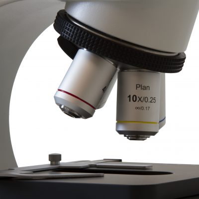 Microscópio Biológico Trinocular IOS LM3200 TL1 detalhe